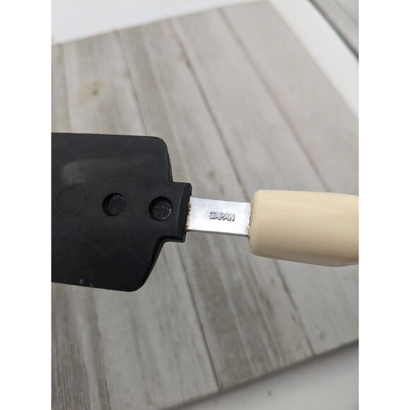 Icing Spatula Spreader Serrated Knife 12 1/2" Nylon Plastic Black Almond Japan - Picture 7 of 7